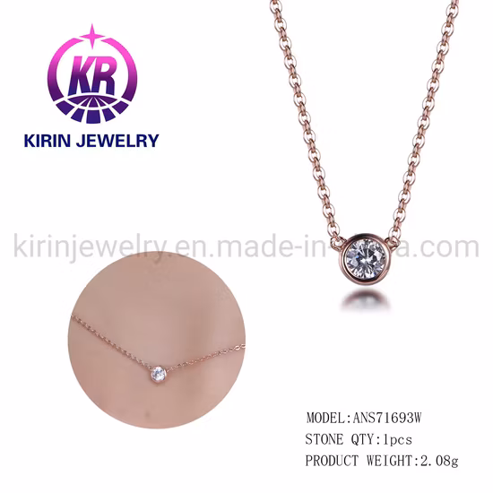 Collana con pendenti rotondi in pietra grande personalizzata personalizzata in oro rosa con diamanti